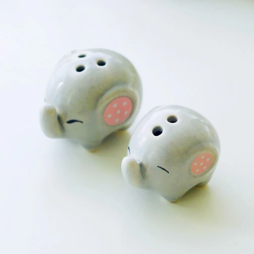 Ceramic Salt and Pepper Shaker, Elephant Cartoon Spice Container Wedding Party Favor Tabletop Animal Decoration Spice Jar