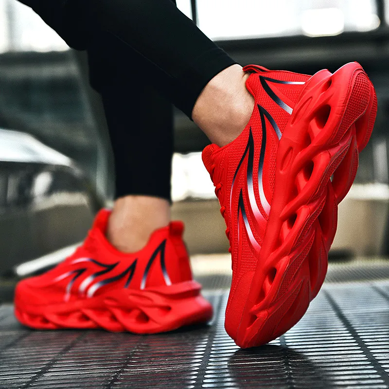 Outdoor Sport Blade Shoes Men Lightweight Damping Mens Running Sneakers Flame Printing Blade Bottom Shoes Zapatillas Deportivas