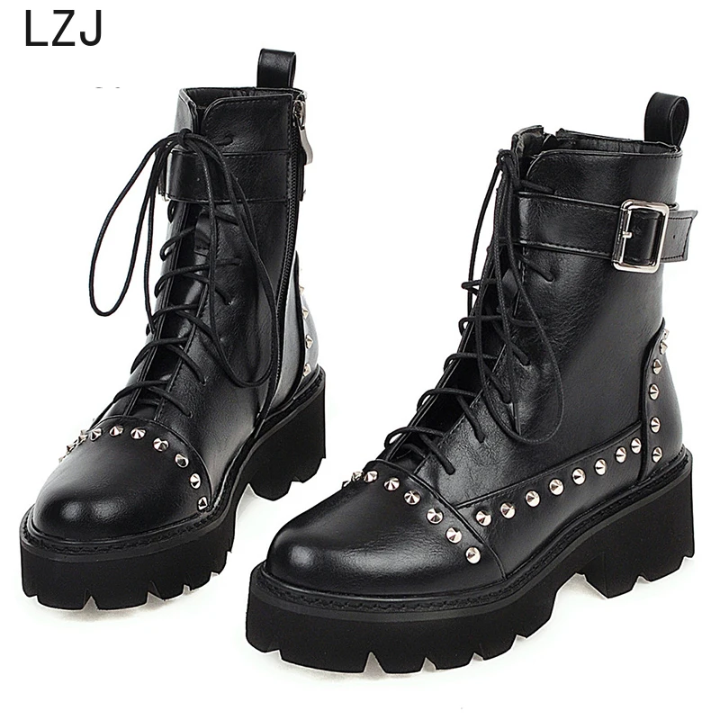 Г. Пикантные военные ботинки с заклепками женские ботильоны из черной кожи на шнуровке полусапожки на среднем каблуке в готическом стиле для осени, высокое качество