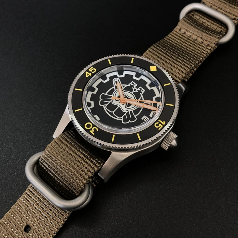 seiko stainless steel divers watch