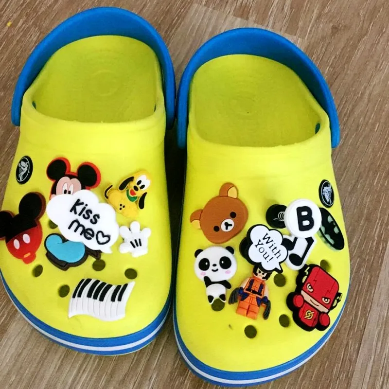 Promotional Gifts Children Fruit Superhero Japan Cartoon Bear Animals Summer Garden Mule Clogs Bracelet Shoes Accessories Promotional Gifts Children Fruit Superhero Japan Cartoon Bear Animals Summer Garden Mule Clogs Bracelet Shoes Accessories