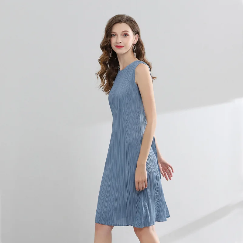 

Miyake Dress Pleats Sleeveless New Summer Pleated Vest Dresses Japan Style Solid O-Neck Knee-Length Dress Women High Elasticity