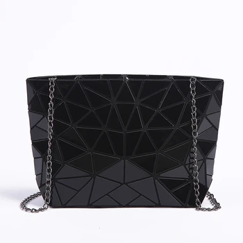 

Summer New Women Shoulder Bag Large Capacity Folded Geometric Totes Fashion Chain Clutch Handbags Ladies Evening Messenger Bags