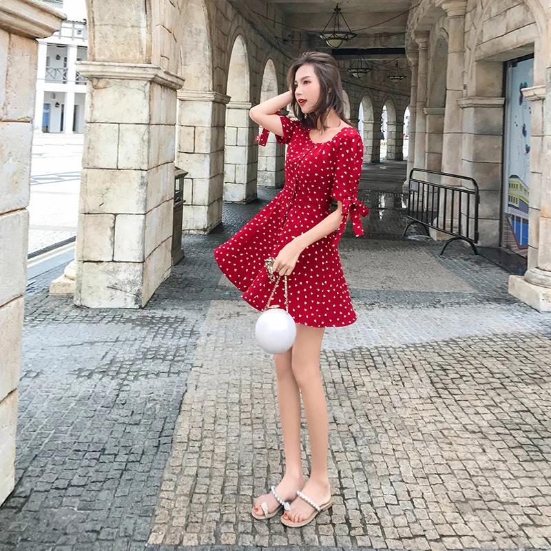 

Spring and summer new style Floral chiffon dress Korean version of the square collar short-sleeved polka dot dress