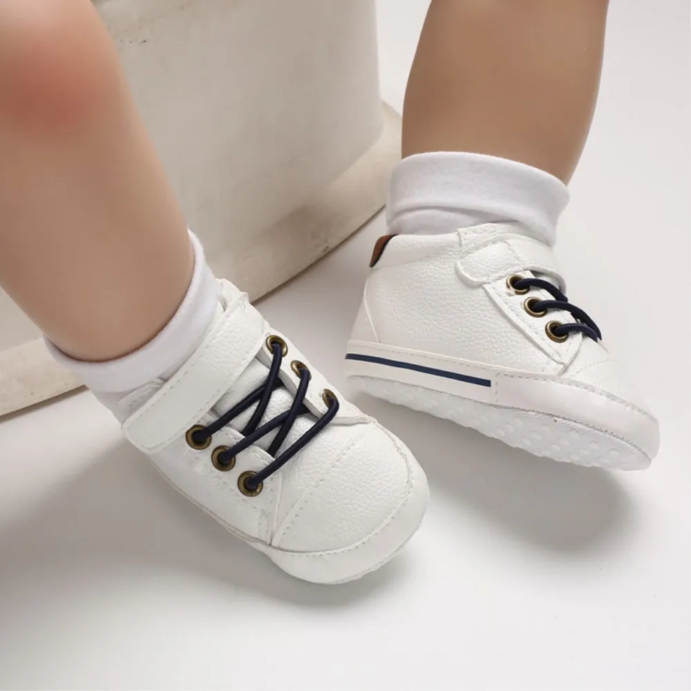 Новейшая Горячая Распродажа, одежда для малышей, для мальчиков и девочек с мягкой подошвой кожаные туфли повседневные туфли на крючок на возраст от 0 до 18 месяцев, для детей ясельного возраста; женская спортивная обувь для малышей - Цвет: Белый