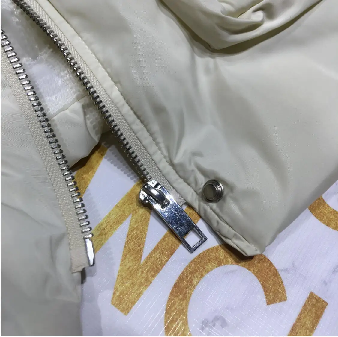 Зимняя куртка женская профильная оснастка короткое белое хлопковое пальто кожаная пряжка большой карман хлеб верхняя одежда женская парка Женская куртка