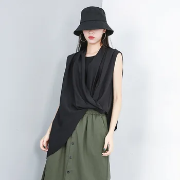 

2020 Women New Style Summer V Neck Sleeveless Black White Irregular Shirts Casual Loose Pleated T Shirt Big Size Fashion