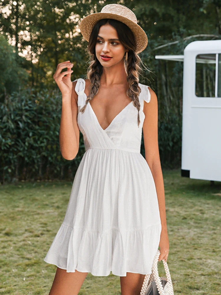 Simplee женское белое платье без рукавов сексуальное с v-образным вырезом на бретелях облегающее Плиссированное мини-платье женское короткое с открытой спиной шикарное весенне-летнее платье