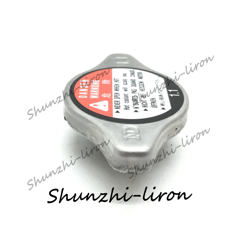 

19045-P08-013 Universal automobile radiator cap BIG HEAD 0.9 BAR Fits HONDA MAZDA LEXUS TOYOTA SUZUKI NISSAN