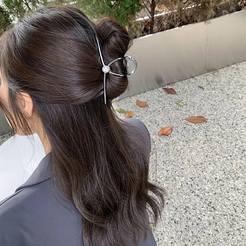 2021 NEW Metal Barrettes Women Fashion Hair Claws Gunmetal Hair Clips Hairpins Lady Hair Accessories Ornaments Crab Octoups