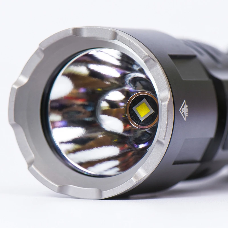 KLARUS XT11GT CREE XHP35 светодиодный тактический светодиодный фонарь 2000 лм 4 режима+ Бесплатный usb-порт и 18650 батарея для самообороны