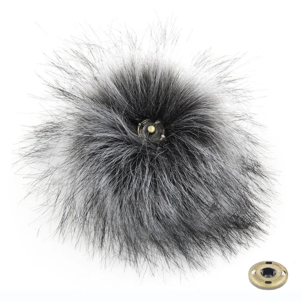 Dark Gray 1 шт. искусственный мех енота Pom poms 14 см/5,5 дюймов с пресс заклепки для шапочки шапки аксессуары - Цвет: Dark Gray