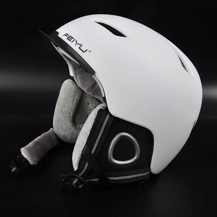 2020 New Brand Ski Helmet Integrally molded Adjustable Snowboard Helmet