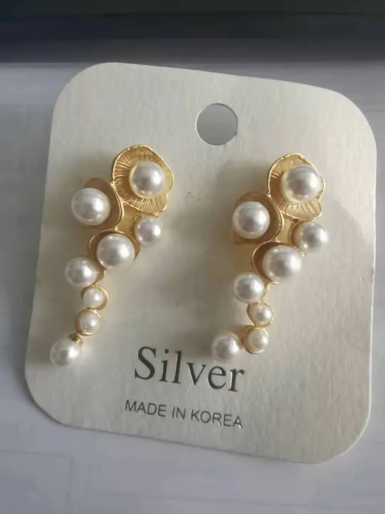

Sterling silver gold-plated natural pearl earrings