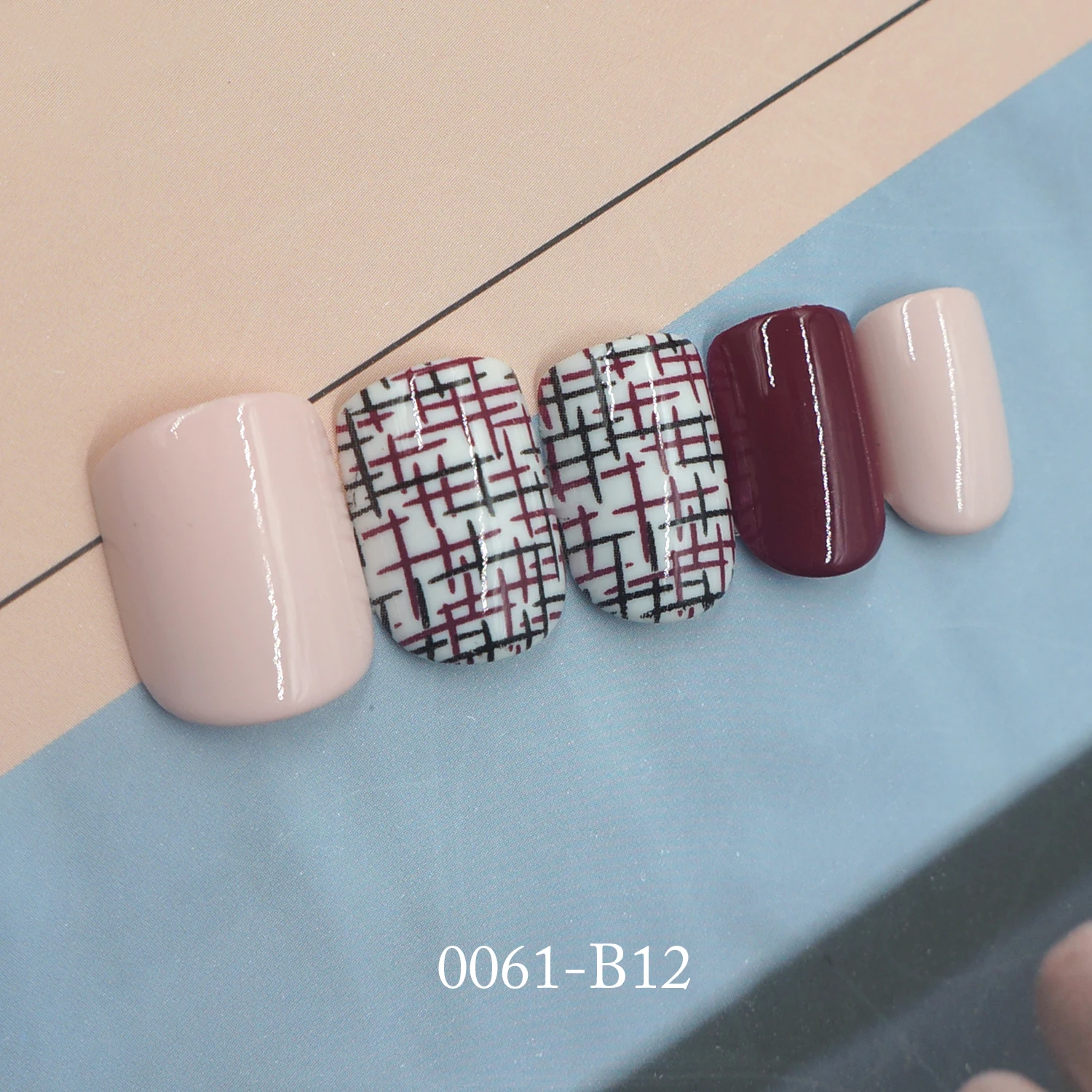 Новые Модные накладные ногти в полоску красного вина и розового цвета, 24 шт. Популярные Накладные ногти для женщин и девочек с наклейками на клею