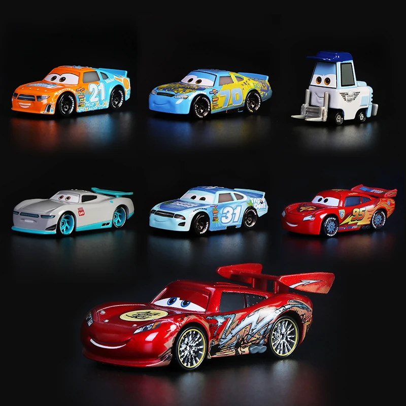 rechtbank tijdschrift Groene bonen Pixar Cars 2 Lightning Mcqueen Alloy Metal Toy Car | Lightning Mcqueen  Chick Hicks - Railed/motor/cars/bicycles - Aliexpress