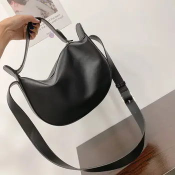 

Semi-circular saddle female bag 2020 new retro tide women's bag spring and summer all match crossbody bag