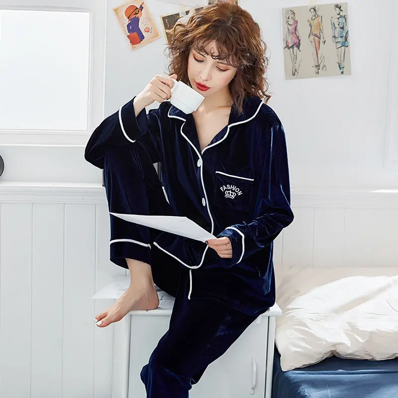 

Women's Winter Silk Pajamas Sexy Ladies Sleepwear Pajamas Sets Home Wear For Lover