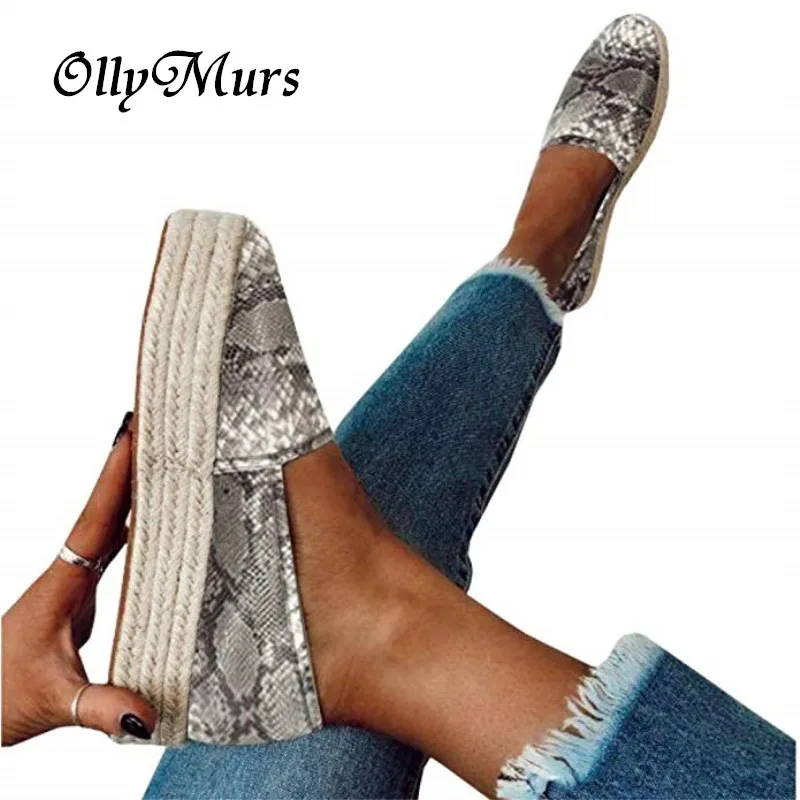 OllyMurs Fashion Women's Casual Flats Boat Shoes Leather Snakes Print