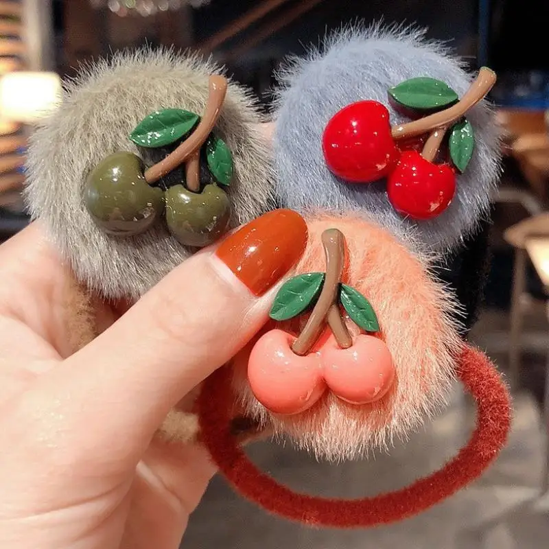 Рисунок 3 - Новинка, резинка для волос с красной