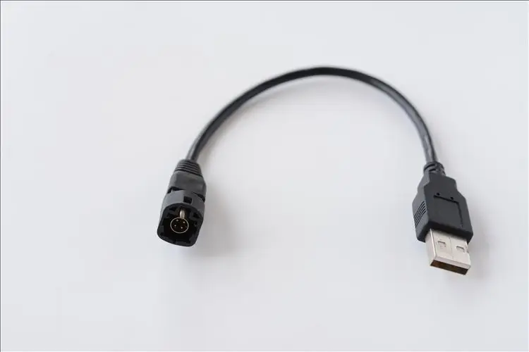 USB CABLE IN (2)