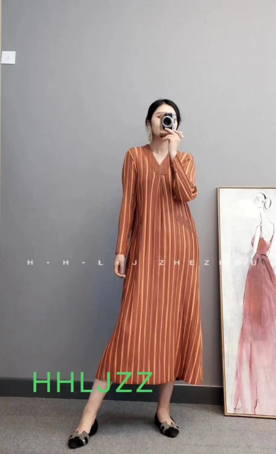 Кораллово-Красный Горячая Распродажа Miyake модное Полосатое платье с длинным рукавом и v-образным вырезом длинное платье - Цвет: Кораллово-Красный