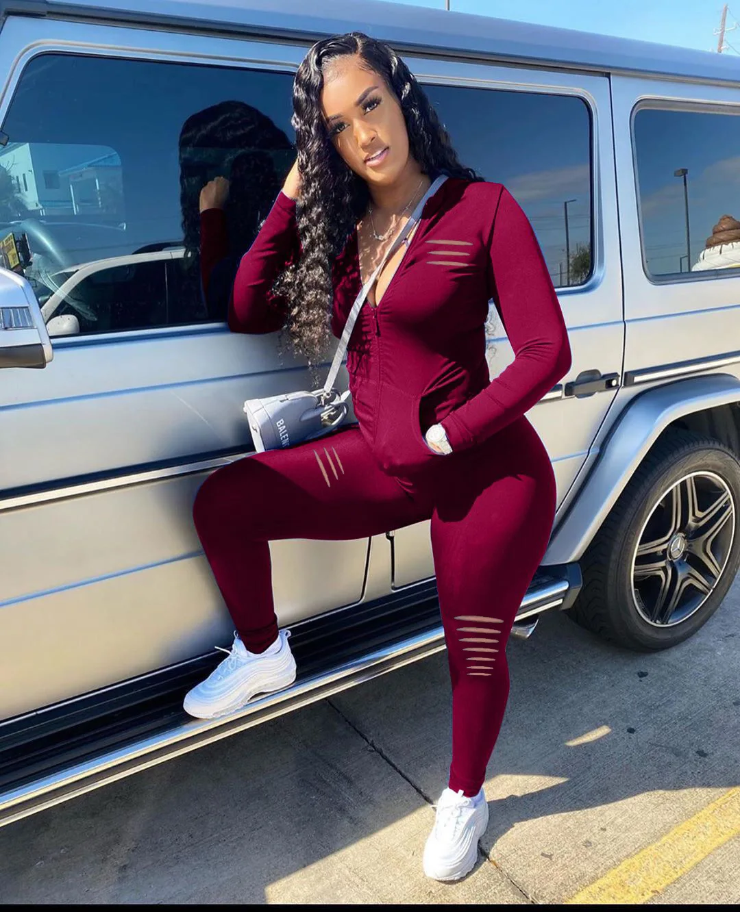 Рисунок 4 - Пикантный женский костюм на молнии CQ063