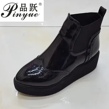 

Good quality Fashion Brogue Boots For Women Ladies Ankle Boots Slip PU Leather Women Shoes Rubber Boots Women Basic Shoes 35-39