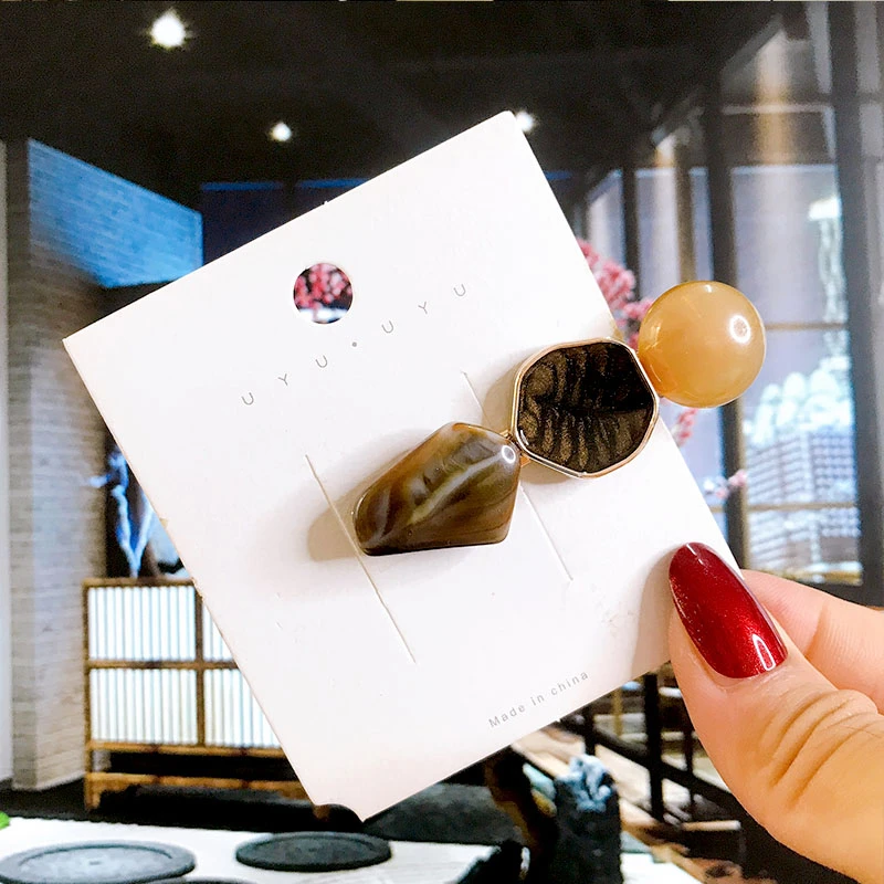 Рисунок 4 - Женские заколки-пряжки в Корейском стиле