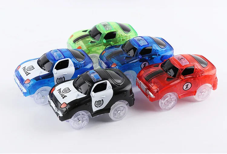 5,4 см волшебная Электроника светодиодный автомобиль игрушки с мигающими огнями развивающие игрушки Электроника светящиеся автомобильные огни светящаяся гоночная игрушка