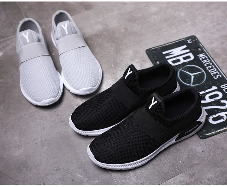 Fashion Brand Men Roshing Runner Walking Shoes Tresc Run Boost Sneakers Outdoor Sports Triple Designer Trainers US 11 Men