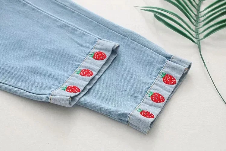 Women's casual preppy style Cute strawberry embroidery Fashion Design jeans loose Straight pants Elastic waist nine Denim Jeans