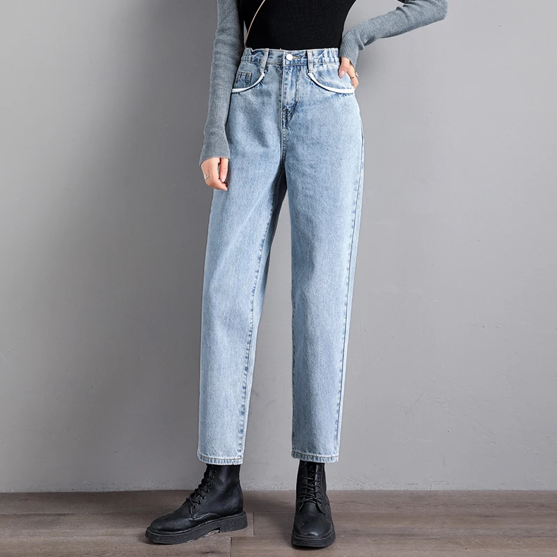 women's relaxed fit boyfriend jeans