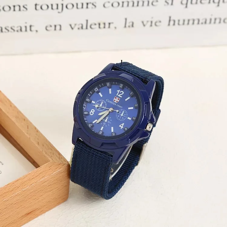 

Fashion Hot Selling Weaving Nylon Watchband Army Style Watch Sports Trend AliExpress Hot Models MEN'S Quartz Watch