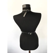 Сексуальный панк Pu кожаный ремень безопасности Тела Бондаж ремни для женщин с цепочкой тонкий Готический Стиль кожа БДСМ-Бюстгальтер жгут