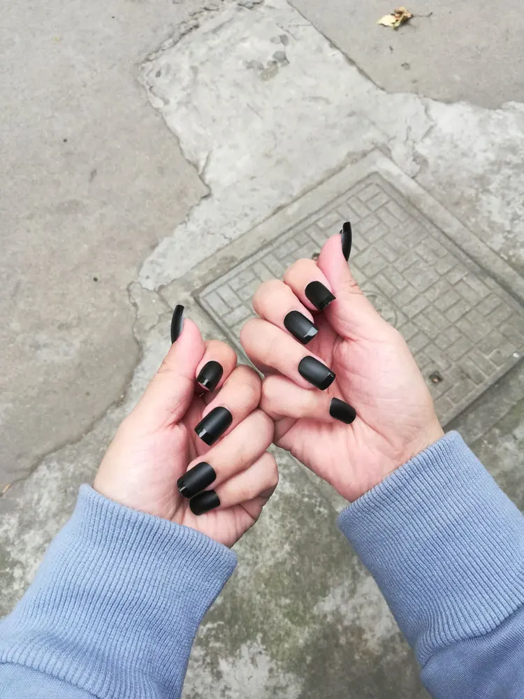 Модные черные матовые накладные ногти Ins французский короткий пресс на кончиках для ногтей