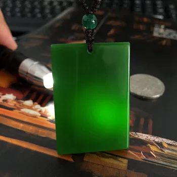 

Natural jade old pit outer jasper pendant full of green peace card