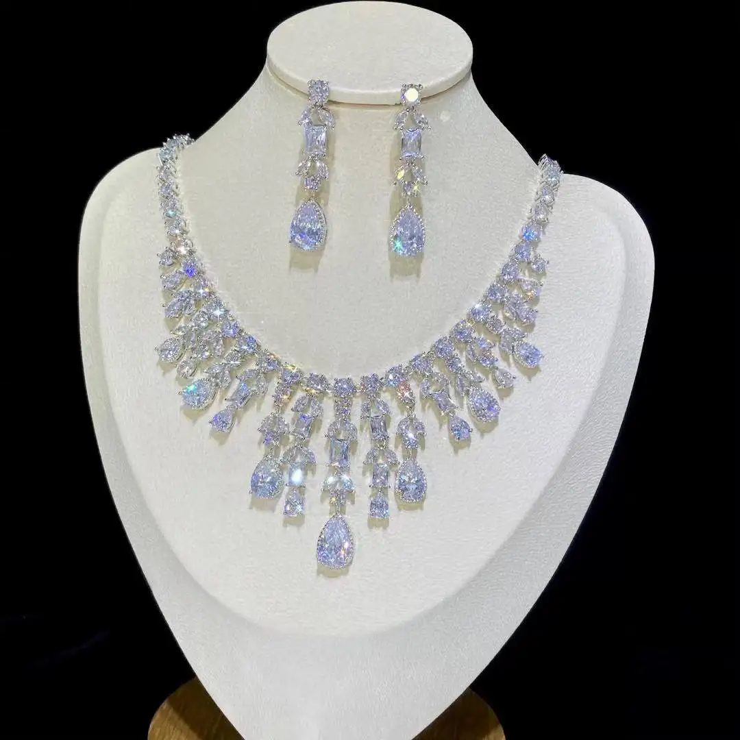 

ASNORA Shiny Cubic Zirconia Wedding Bridal Party Decoration Set Tassel Necklace Earrings Women 2 Piece Set X0165