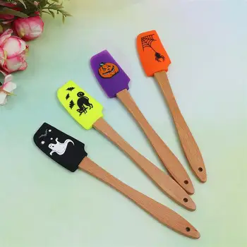 

2pcs Halloween Wooden Handle Silicone Scraper Cream Spatula Baking Gadget Baking Supplies Kitchen Utensil for Home Bakery