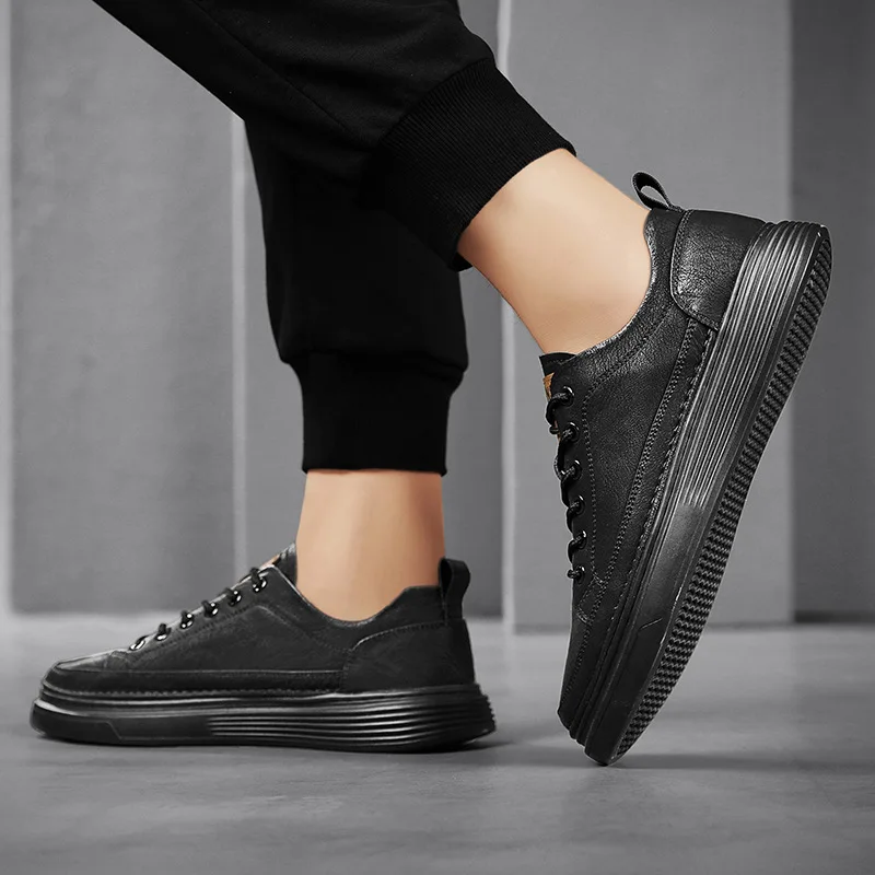 2022 New Leather Shoes Fashion Oxfords Men Dress Shoes Korean Men Luxury Sneakers Lace-up Casual Designer Sneakers Mens Shoes
