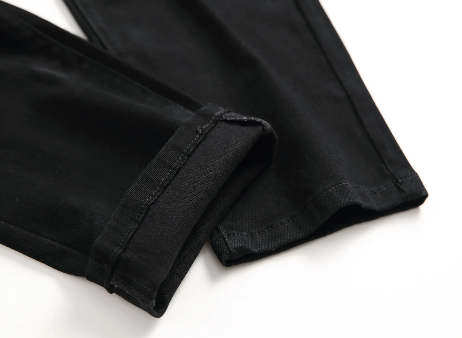 Explosive Fashion Models Elastic Jeans for Men Men Black Jeans Skinny Pencil Pants Casual Style Man Pants Jeans