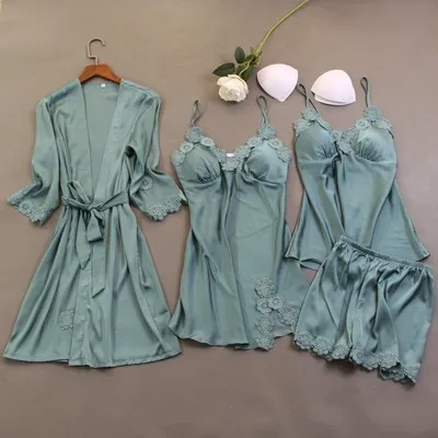 

Female summer sexy pajamas four-piece suit / Korean version of the thin section with chest pad suspenders pajamas suit nightgown