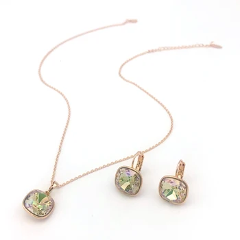 

11.11 Womens Costume Jewelry made with Austrian Crystal for Bridal Wedding Party New Square Studs and Pendant Set Girls Gift