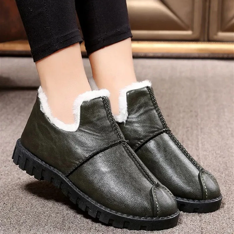 Green Retro watreproof leather slippers female house shoes women winter outside slippers plush shoes warm home slippers for woman - Цвет: Green