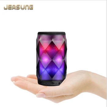 

F6 Colorful LED Bluetooth Speaker Portable 3D Wireless Bluetooth Speaker Subwoofer Double Loudspeaker for Mic card