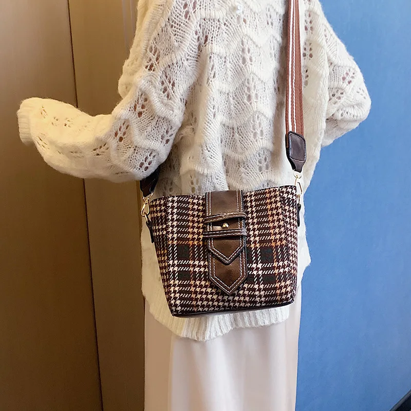 

Autumn And Winter WOMEN'S Bag 2020 New Style Korean-style INS Super Fire Retro Shoulder Bag Wide-Strap Large-Volume Nizi Bucket