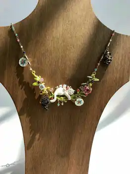 

designer small enamel glaze kitten spring day paradise branch small strawberry sleeping cat short collarbone Necklace