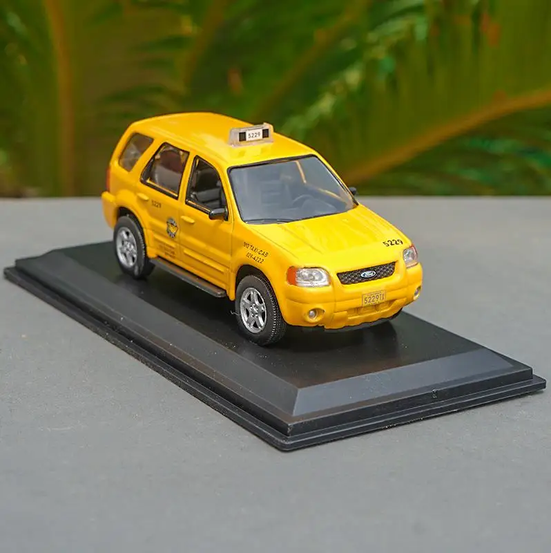 1:43 Масштаб ford ESCAPE гибридная игрушечная машинка из сплава Коллекционная модель