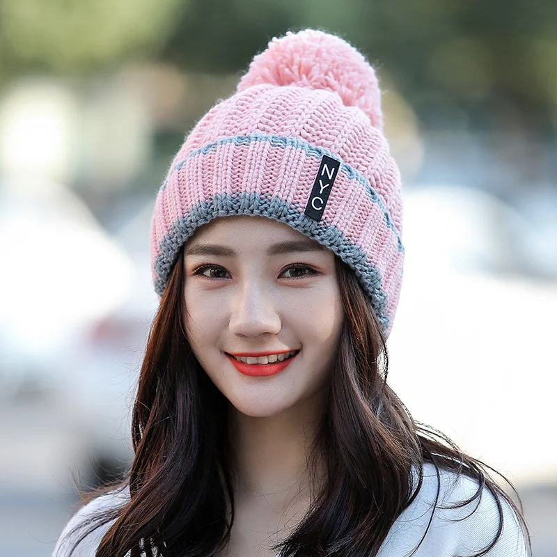 

New Winter Big Wool Ball Knitted Cap, Plush and Thicker Warm Wool Cap, Pure and Sweet Wool Cap Woman