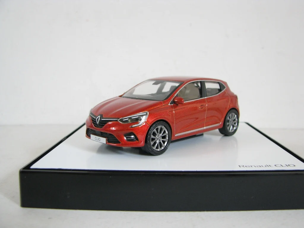 N OREV 1:43 Renault clio бутик сплава автомобиля игрушки для детей Детские игрушки модель оригинальной упаковки - Цвет: Красный